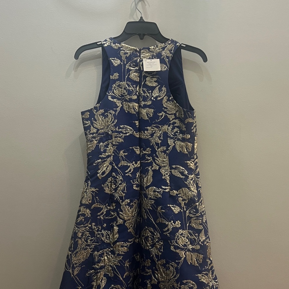 Aidan Aiden Mattox jacquard fit and flare sleeveless V-Neck long gown - Picture 5 of 8